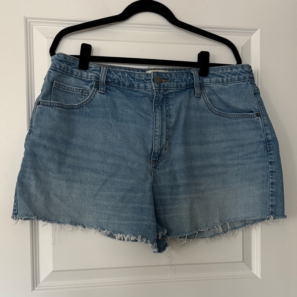 Universal Thread Light Blue Jean Shorts